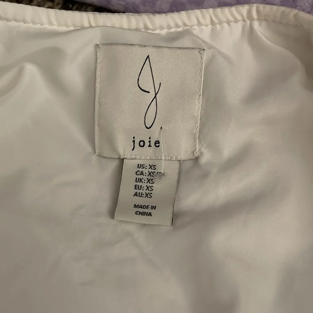 Joie Long White Sleeveless Puffer Vest, lightweight and quilted w/Pockets. - Picture 7 of 10